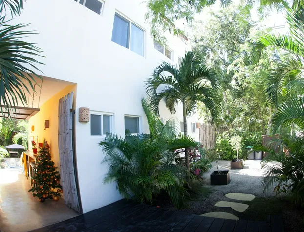 Mango Hotel hotel detail image 4