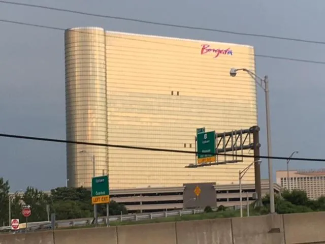 Sunset Inn hotel hero