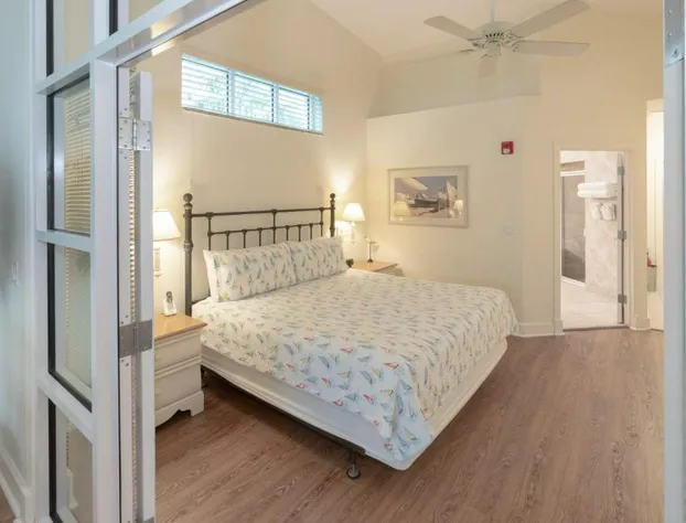 Sun Retreats Dunedin hotel detail image 4