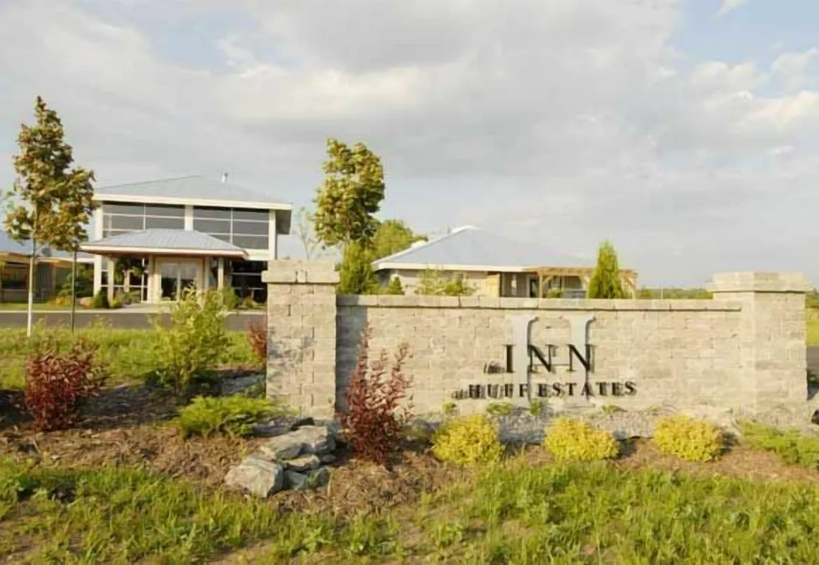 Huff Estates Inn & Winery hotel hero