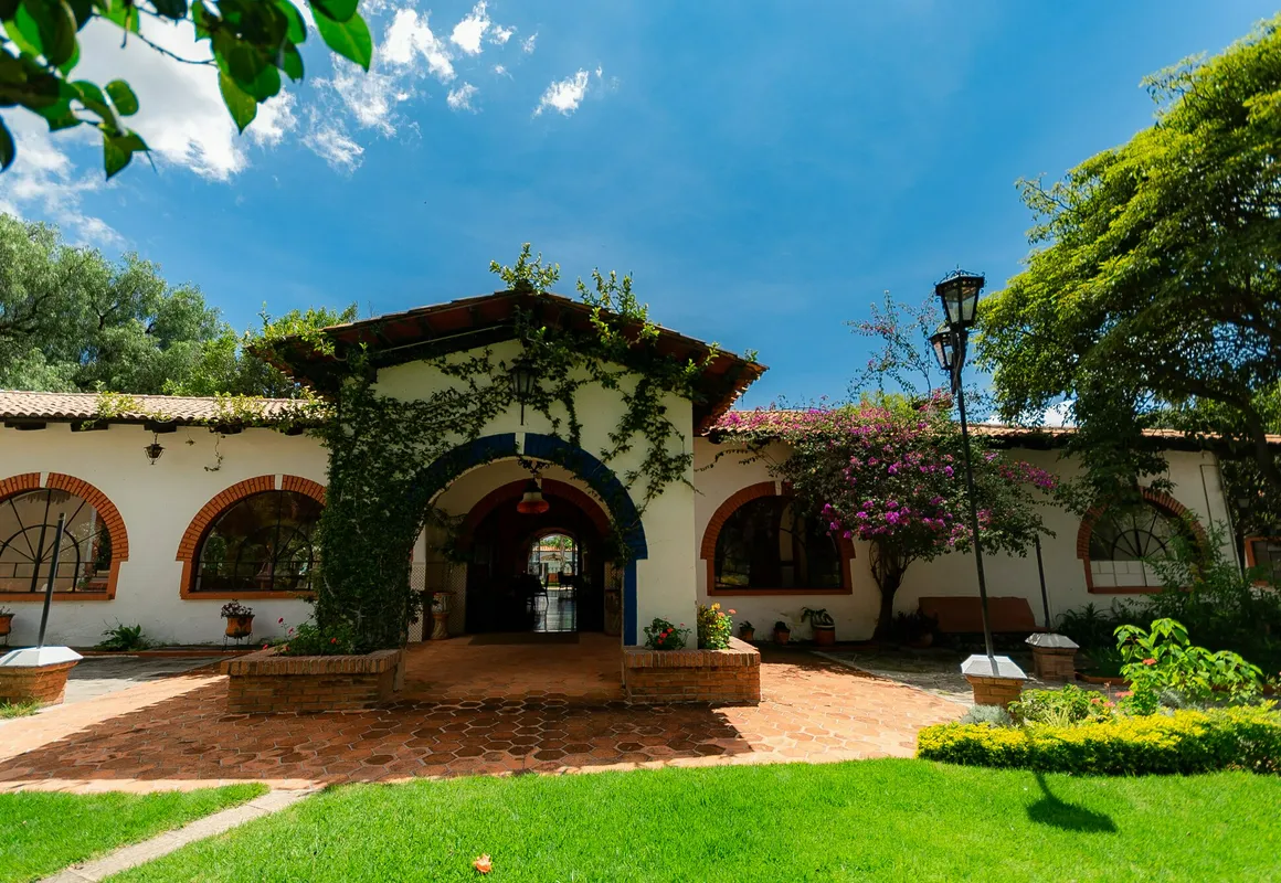 Bungalows Lolita hotel hero