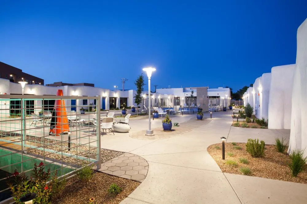 El Vado Motel hotel hero