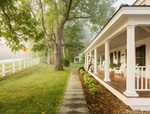 Hill Farm Inn hotel detail image 4