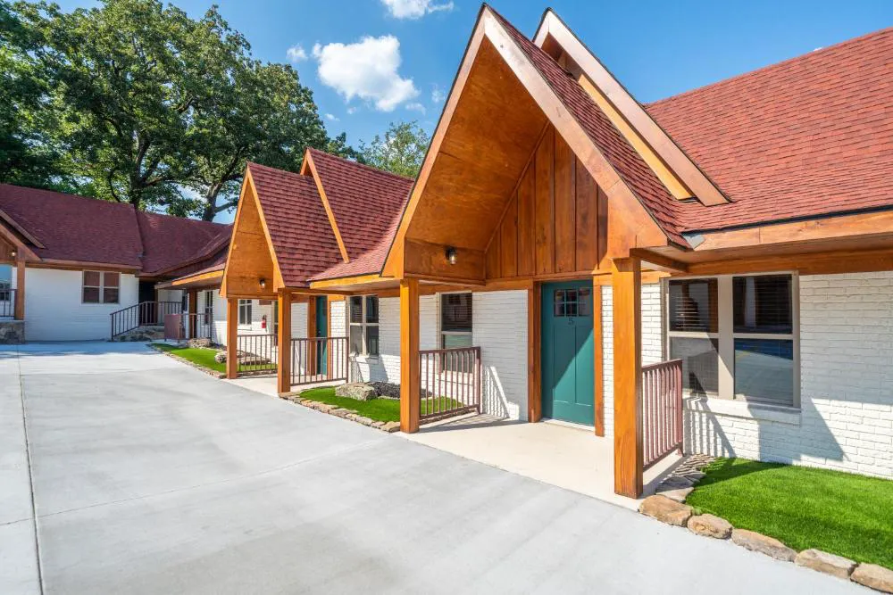 Best Court hotel hero