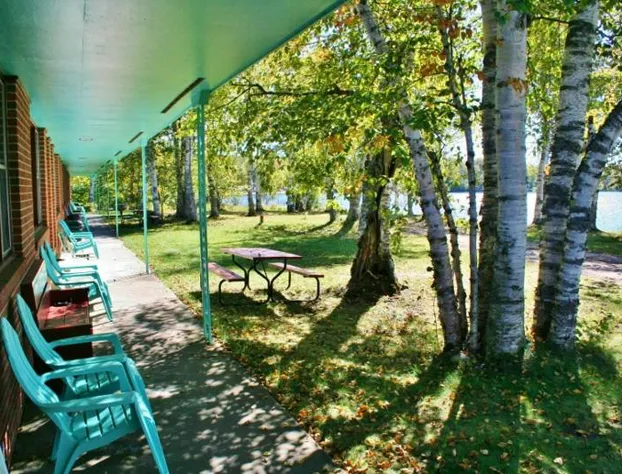 Historic Birch Lodge and Motel hotel detail image 1