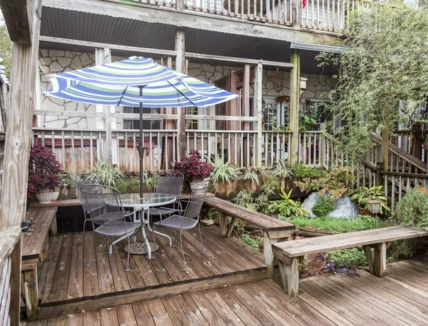 Equinox Inn at Canyon Lake hotel detail image 2