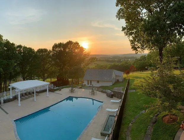 The Manor at Courtland Farm hotel detail image 1