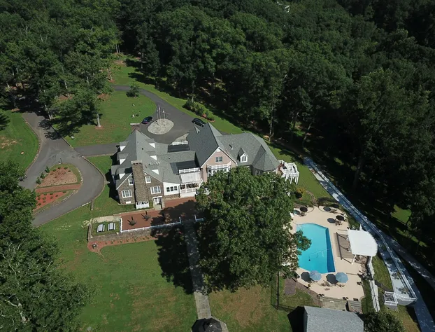 The Manor at Courtland Farm hotel detail image 3