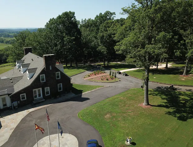 The Manor at Courtland Farm hotel detail image 4