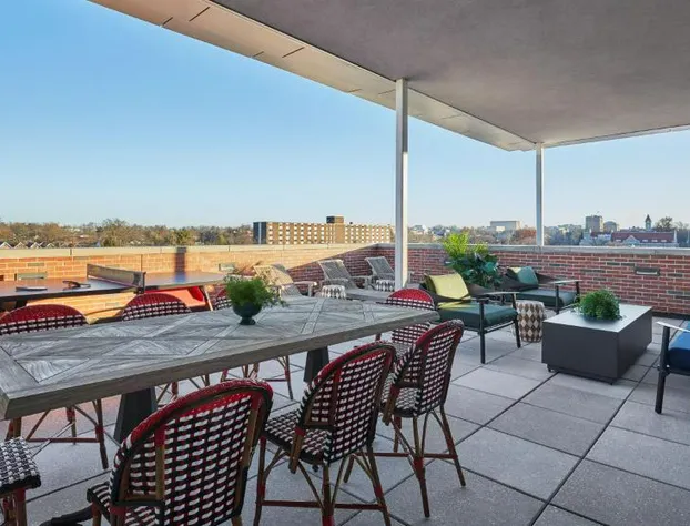 Graduate by Hilton Bloomington hotel detail image 4