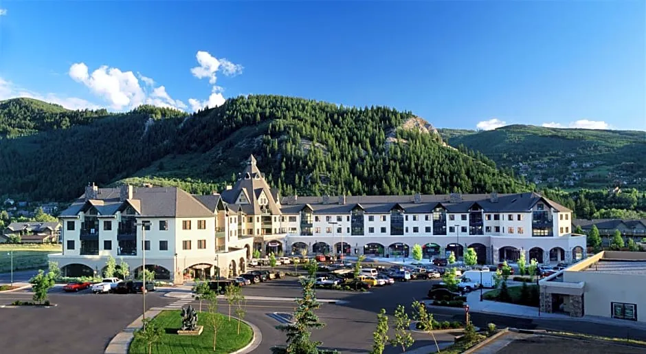 Lodge at Brookside hotel hero