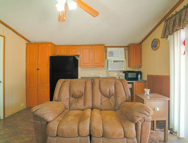 Grand Eagle Ford Lodge & RV Park hotel detail image 4