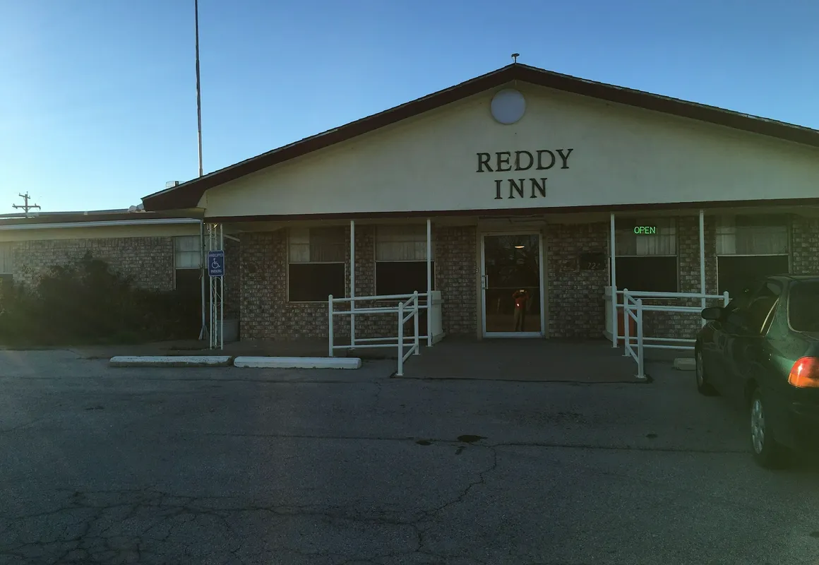 Reddy Inn and Suites hotel hero