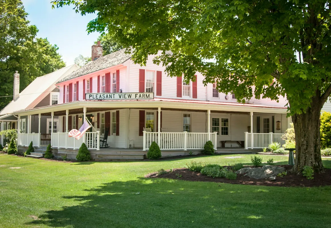 Pleasant View B&B hotel hero