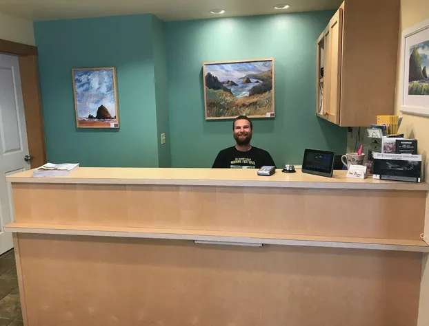 Sea Breeze Court hotel detail image 2