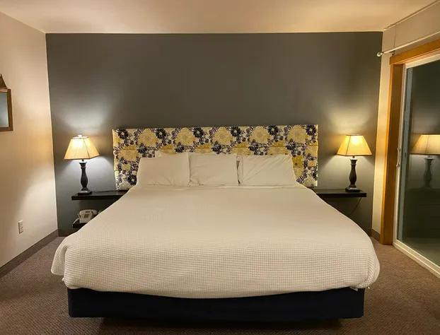 Sea Breeze Court hotel detail image 4