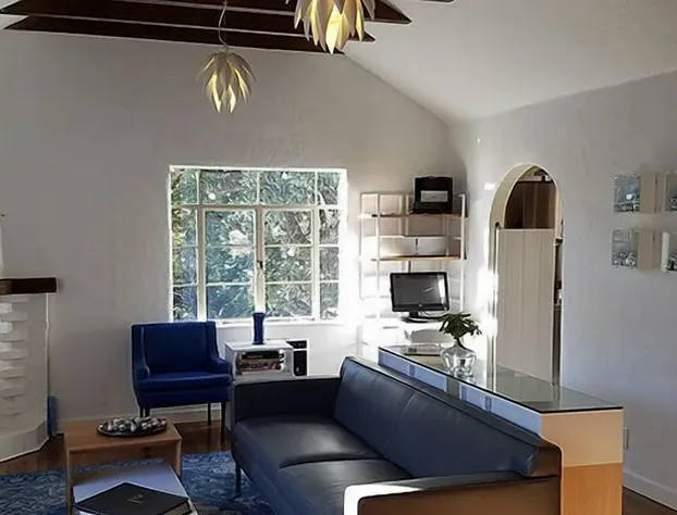 The Vagabond's House hotel detail image 1