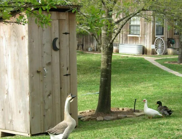 Honey Farm Bed & Breakfast hotel detail image 1