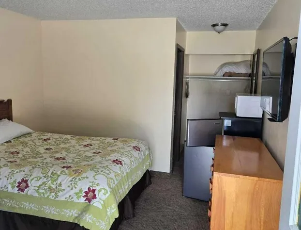 Golden Door Motel hotel detail image 2