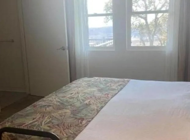 Hawaii Volcano House hotel detail image 3