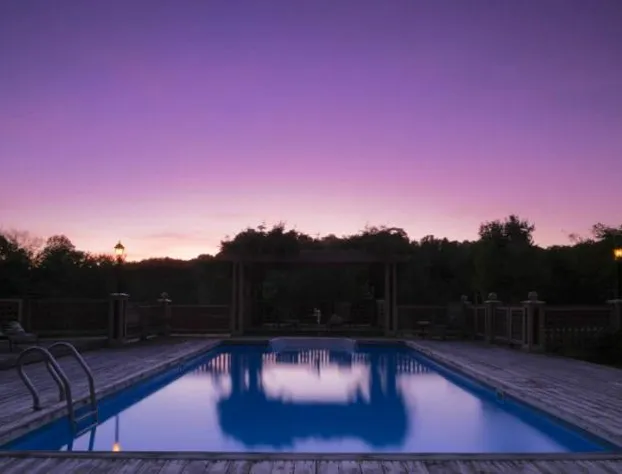 Inn at Lake Joseph hotel detail image 4