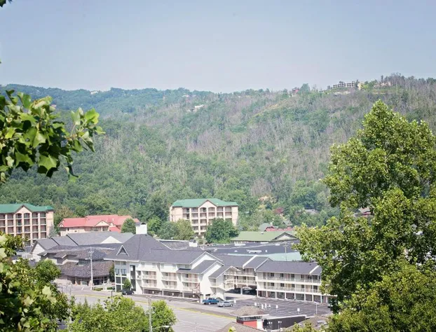 Laurel Inn Condominium hotel detail image 1