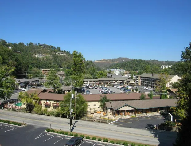 Olde Gatlinburg Rentals hotel detail image 3