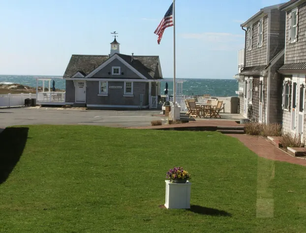 Inn on the Beach hotel detail image 4