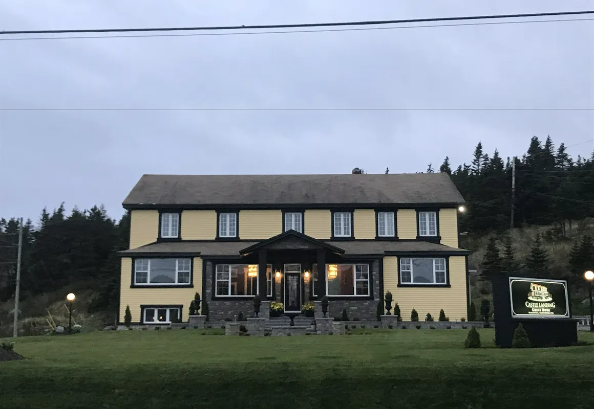 Castle Landing hotel hero