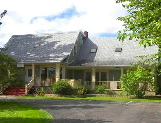 The Carriage House Inn hotel detail image 1