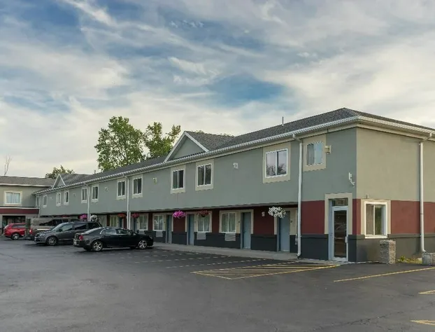 Relax Inn - Batavia hotel detail image 1