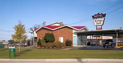 Kings Inn Albertville hotel hero