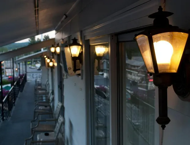 The Lake George Inn hotel detail image 3