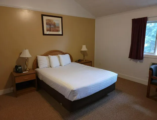 Hickory Grove Motor Inn hotel detail image 1