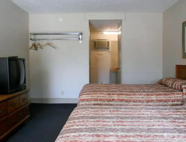 Creek Side Inn hotel detail image 4