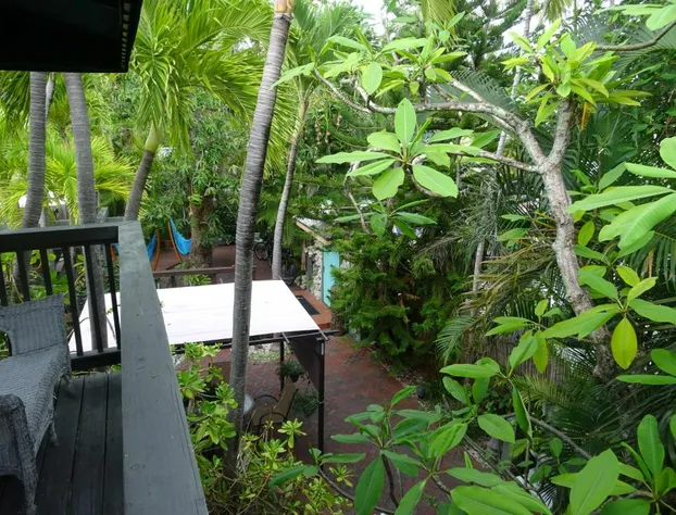 Suite Dreams Inn by the Beach hotel detail image 1