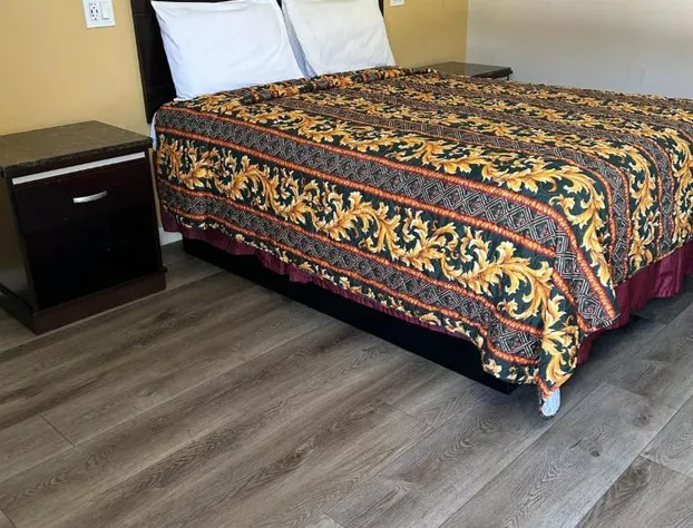 Royal Inn hotel detail image 1