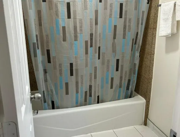 Royal Inn hotel detail image 2