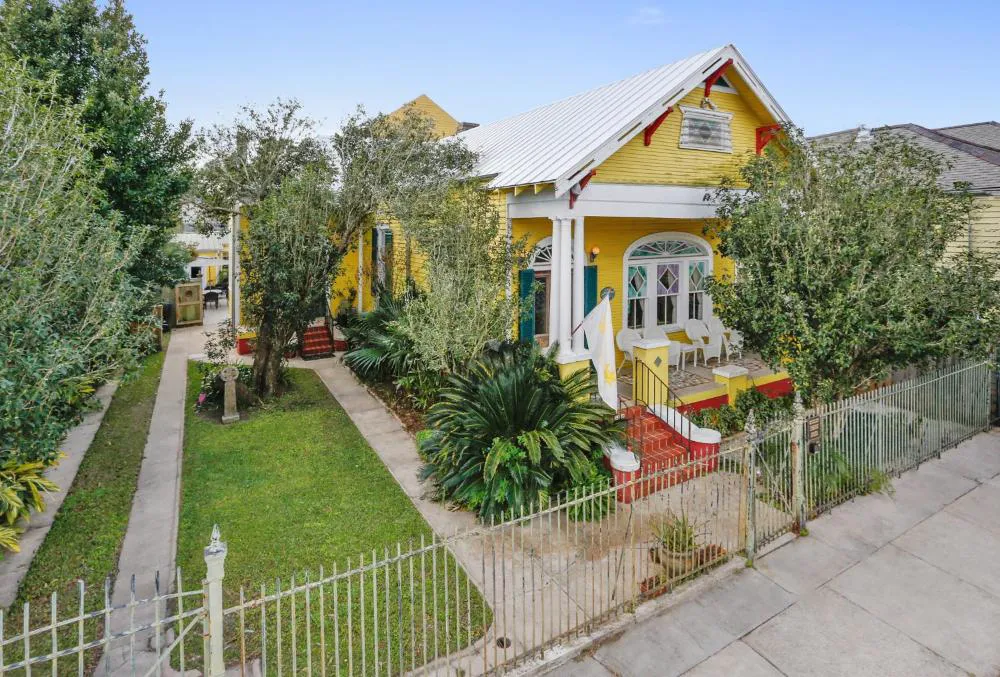 Auld Sweet Olive Bed & Breakfast hotel hero