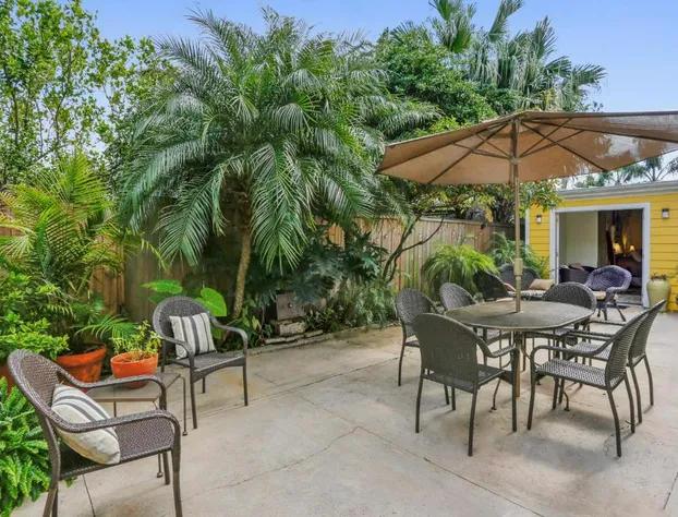 Auld Sweet Olive Bed & Breakfast hotel detail image 4