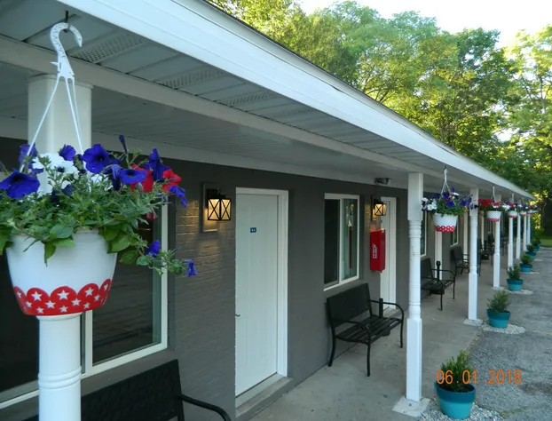 Lake Land Inn hotel detail image 1