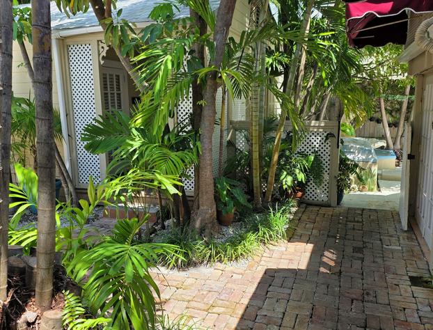 Authors of Key West Guest House hotel detail image 4
