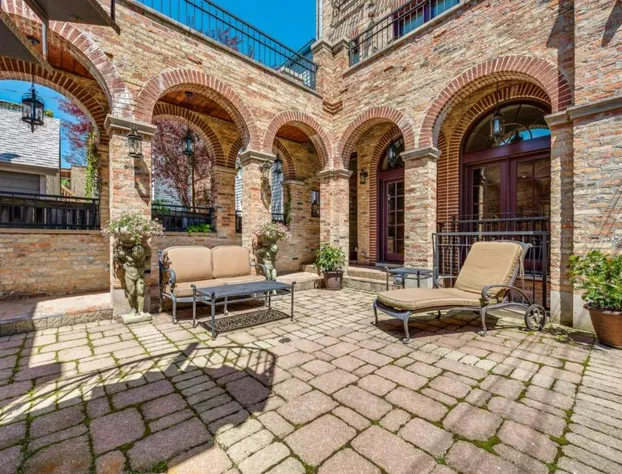 Villa D' Citta hotel detail image 1