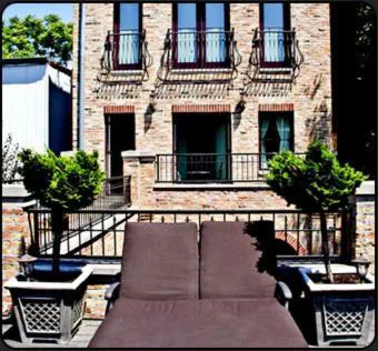 Villa D' Citta hotel detail image 2