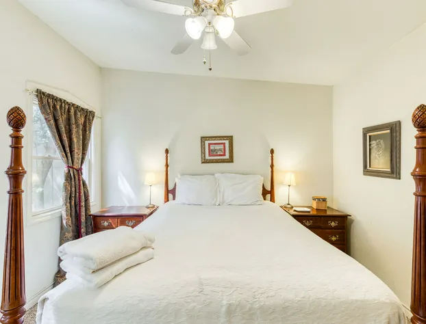 A Yellow Rose B&B hotel detail image 2