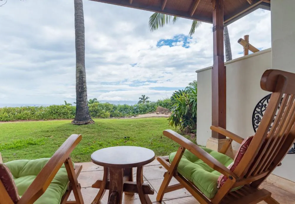 Ho'oilo House hotel hero