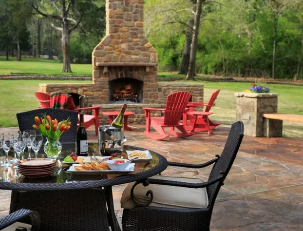 Hilltop Manor Bed and Breakfast hotel detail image 4