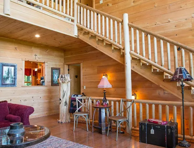 Lazy Bear Lodge hotel detail image 4