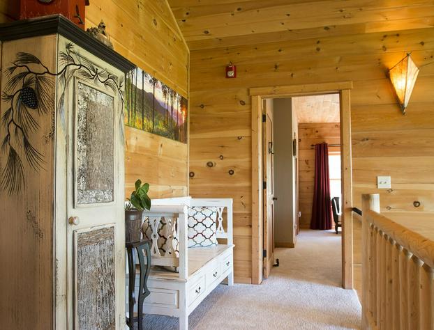 Lazy Bear Lodge hotel detail image 4
