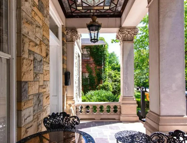 Central Park Bed & Breakfast hotel detail image 3